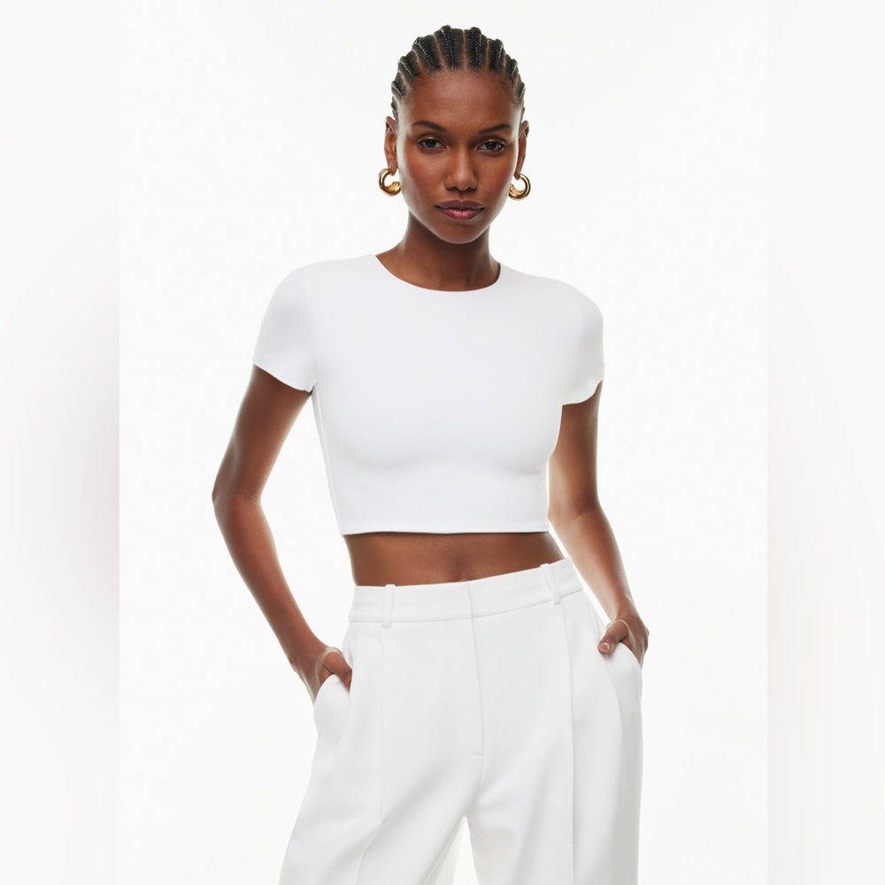 Aritzia White Original Contour Crew Neck Short Sleeve Cropped T-Shirt Top